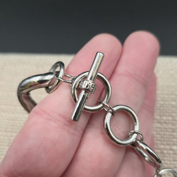 19 Inch Pavé & Quatro Guess Brand Necklace B1017 - Picture 5 of 7